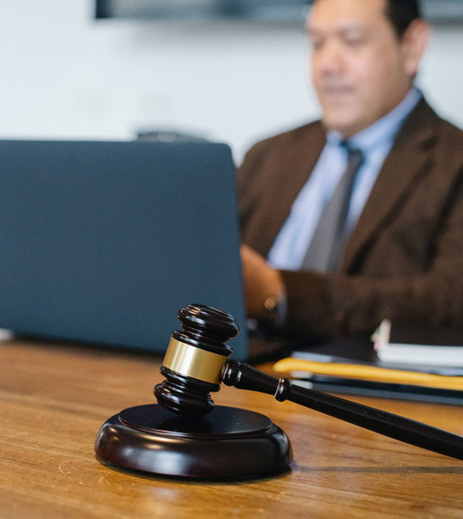 digital marketing agency for lawyers a man judge at the laptop with gavel